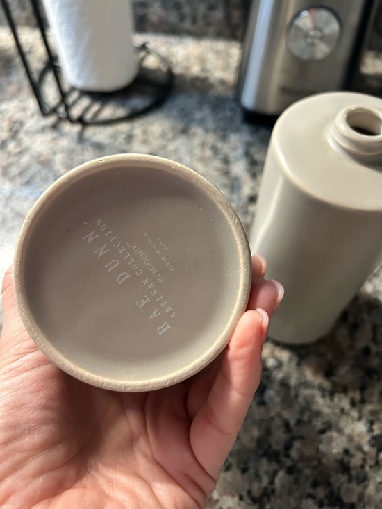 Rae Dunn 3-Piece Bathroom Vanity Set - “SOAP”, RINSE”, & “THINGS” Tray - Picture 4 of 14